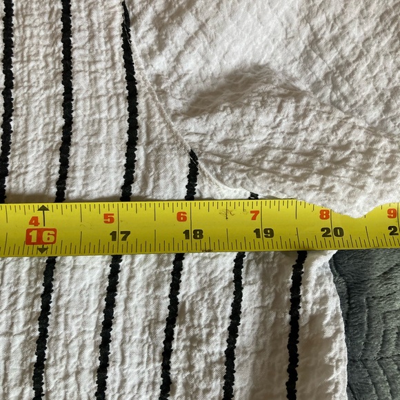 Ali Miles Artistic Three-Button Lightweight Tunic Top Shirt – Size Medium - Picture 9 of 12